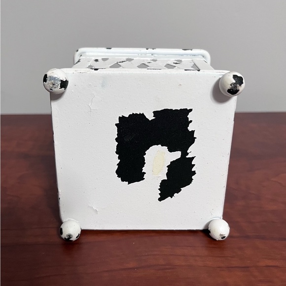 White and Black Distressed Metal Lattice Planter - Picture 5 of 7